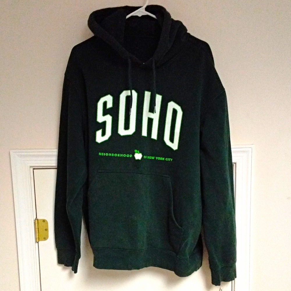 H&M Men's XL Black Fleece Pullover Hoodie SOHO NYC Graphic Pockets